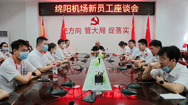 “助力鄉(xiāng)村振興，踐行艱苦奮斗” 將新員工黨性教育活動搬到對口幫扶村4.jpg